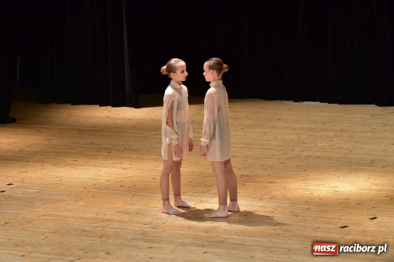 Zdjęcie w galerii na portalu naszraciborz.pl: Mimi i Dusia wygrały IV Raciborską Giełdę Talentów [FOTO i WIDEO] wiadomości z regionu