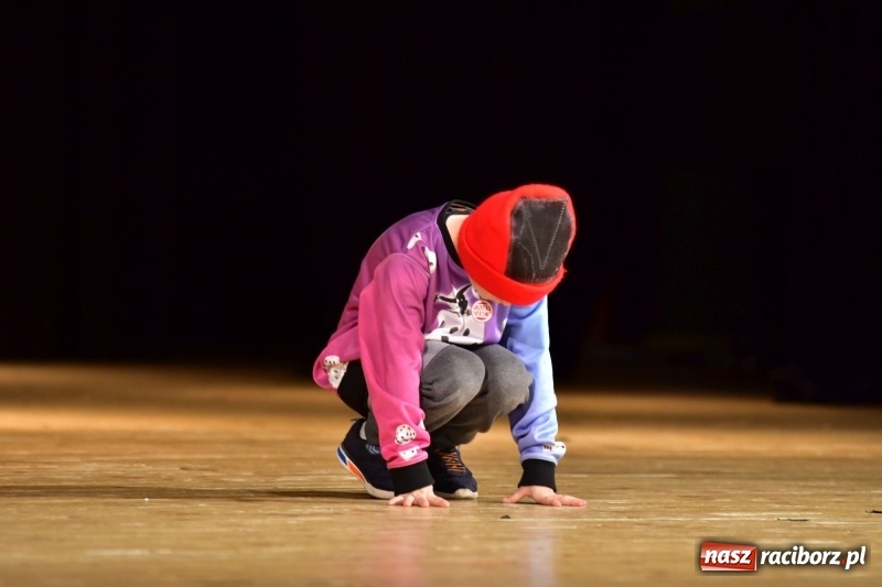 Zdjęcie w galerii na portalu naszraciborz.pl: Mimi i Dusia wygrały IV Raciborską Giełdę Talentów [FOTO i WIDEO] wiadomości z regionu