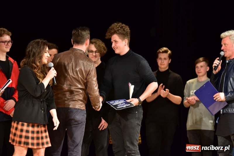 Zdjęcie w galerii na portalu naszraciborz.pl: Mimi i Dusia wygrały IV Raciborską Giełdę Talentów [FOTO i WIDEO] wiadomości z regionu