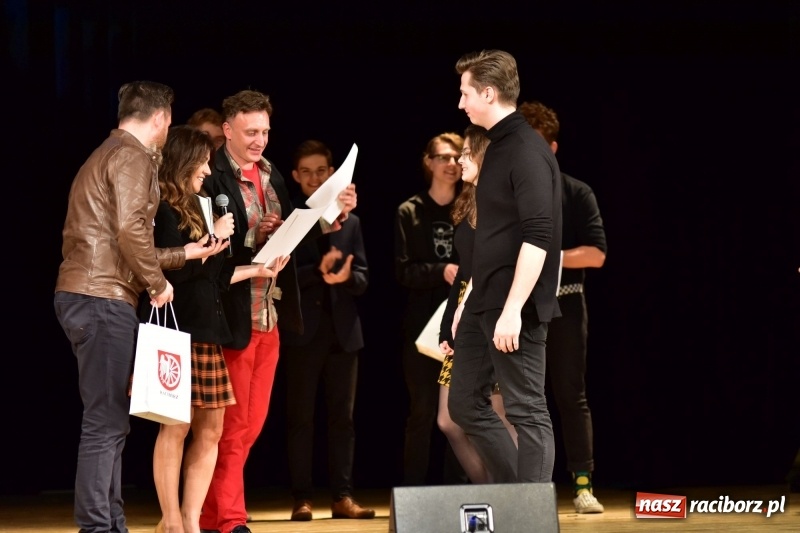 Zdjęcie w galerii na portalu naszraciborz.pl: Mimi i Dusia wygrały IV Raciborską Giełdę Talentów [FOTO i WIDEO] wiadomości z regionu