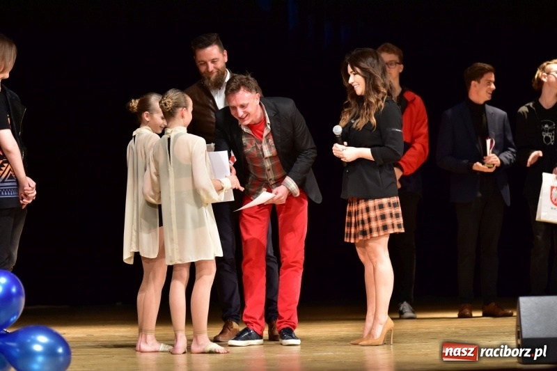 Zdjęcie w galerii na portalu naszraciborz.pl: Mimi i Dusia wygrały IV Raciborską Giełdę Talentów [FOTO i WIDEO] wiadomości z regionu