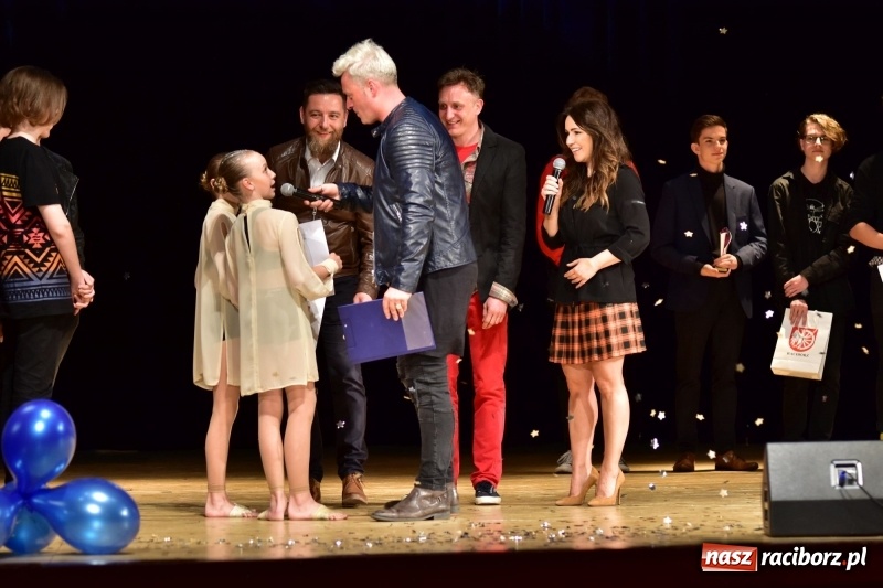 Zdjęcie w galerii na portalu naszraciborz.pl: Mimi i Dusia wygrały IV Raciborską Giełdę Talentów [FOTO i WIDEO] wiadomości z regionu