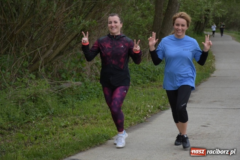Zdjęcie w galerii na portalu naszraciborz.pl: Biegli i maszerowali, by pomóc Zosi [FOTO] wiadomości z regionu