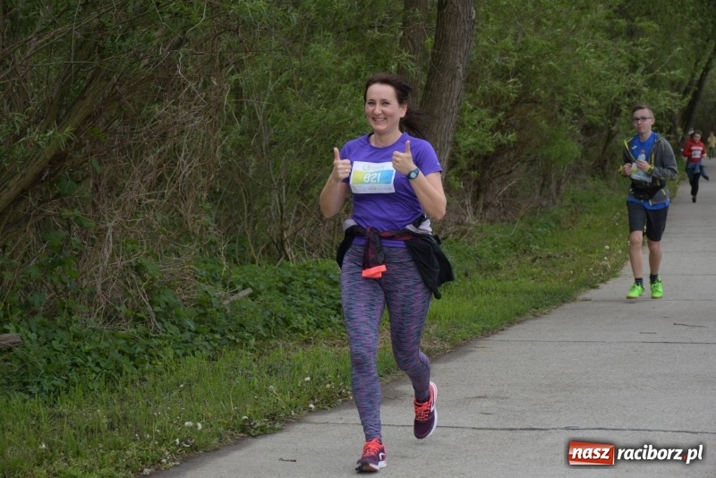 Zdjęcie w galerii na portalu naszraciborz.pl: Biegli i maszerowali, by pomóc Zosi [FOTO] wiadomości z regionu