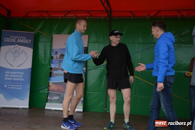 Zdjęcie w galerii na portalu naszraciborz.pl: Biegli i maszerowali, by pomóc Zosi [FOTO] wiadomości z regionu