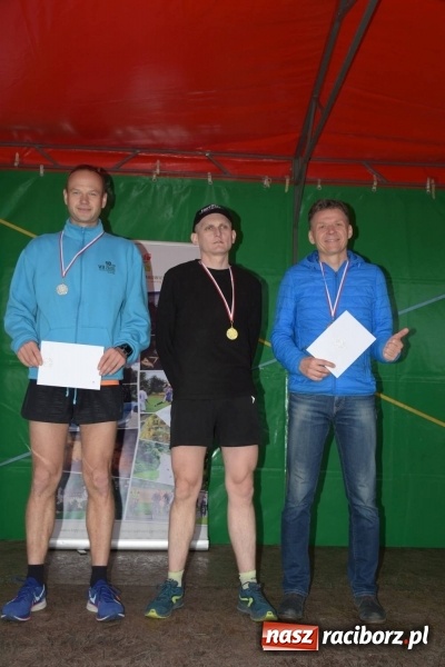 Zdjęcie w galerii na portalu naszraciborz.pl: Biegli i maszerowali, by pomóc Zosi [FOTO] wiadomości z regionu