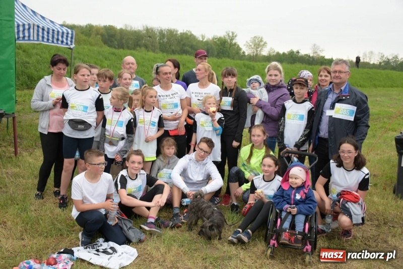 Zdjęcie w galerii na portalu naszraciborz.pl: Biegli i maszerowali, by pomóc Zosi [FOTO] wiadomości z regionu