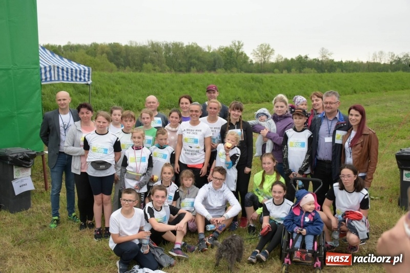 Zdjęcie w galerii na portalu naszraciborz.pl: Biegli i maszerowali, by pomóc Zosi [FOTO] wiadomości z regionu
