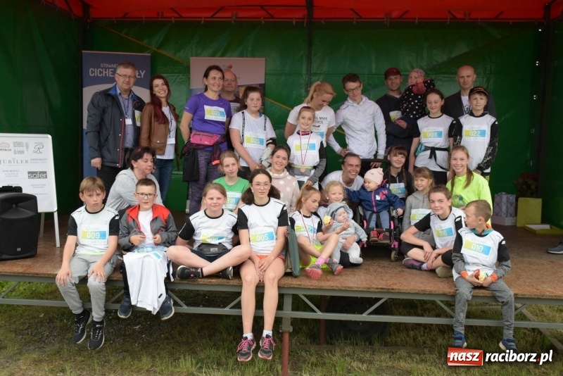 Zdjęcie w galerii na portalu naszraciborz.pl: Biegli i maszerowali, by pomóc Zosi [FOTO] wiadomości z regionu