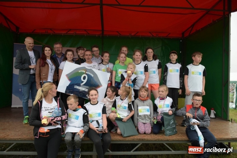 Zdjęcie w galerii na portalu naszraciborz.pl: Biegli i maszerowali, by pomóc Zosi [FOTO] wiadomości z regionu