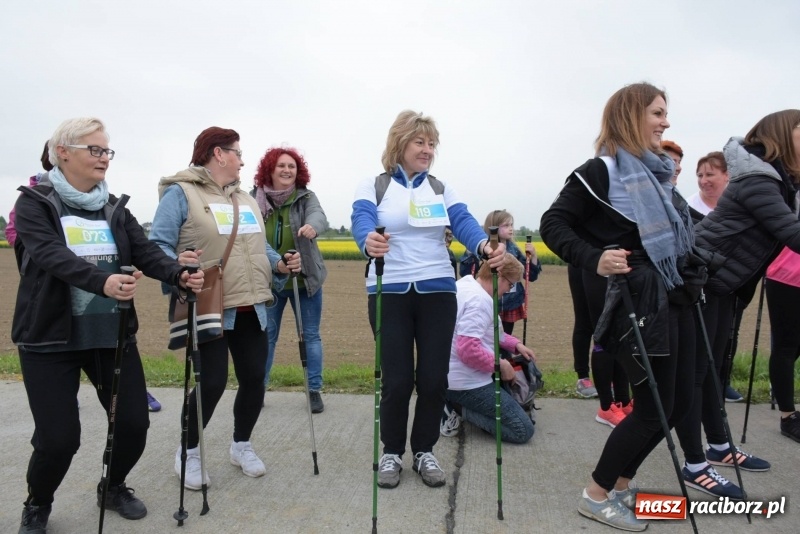 Zdjęcie w galerii na portalu naszraciborz.pl: Biegli i maszerowali, by pomóc Zosi [FOTO] wiadomości z regionu