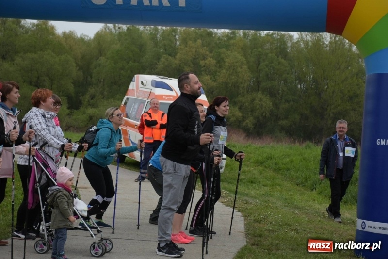 Zdjęcie w galerii na portalu naszraciborz.pl: Biegli i maszerowali, by pomóc Zosi [FOTO] wiadomości z regionu