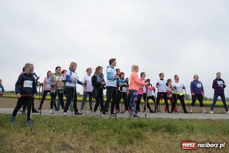 Zdjęcie w galerii na portalu naszraciborz.pl: Biegli i maszerowali, by pomóc Zosi [FOTO] wiadomości z regionu
