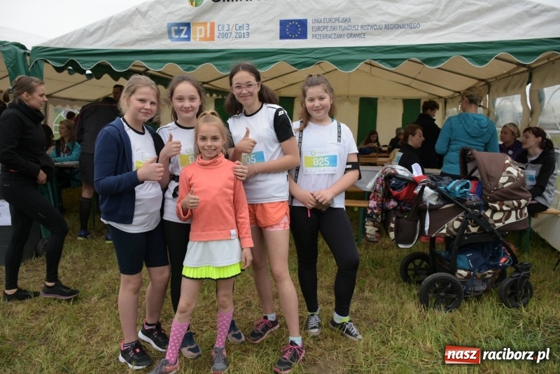 Zdjęcie w galerii na portalu naszraciborz.pl: Biegli i maszerowali, by pomóc Zosi [FOTO] wiadomości z regionu
