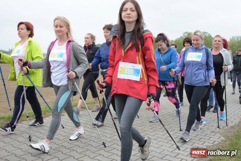 Zdjęcie w galerii na portalu naszraciborz.pl: Biegli i maszerowali, by pomóc Zosi [FOTO] wiadomości z regionu