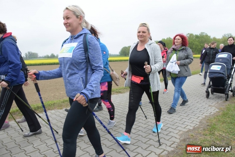 Zdjęcie w galerii na portalu naszraciborz.pl: Biegli i maszerowali, by pomóc Zosi [FOTO] wiadomości z regionu