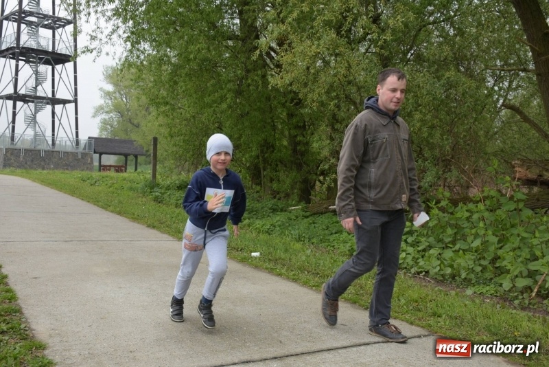 Zdjęcie w galerii na portalu naszraciborz.pl: Biegli i maszerowali, by pomóc Zosi [FOTO] wiadomości z regionu