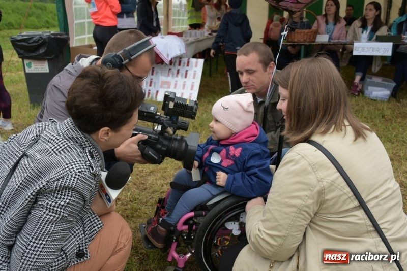 Zdjęcie w galerii na portalu naszraciborz.pl: Biegli i maszerowali, by pomóc Zosi [FOTO] wiadomości z regionu