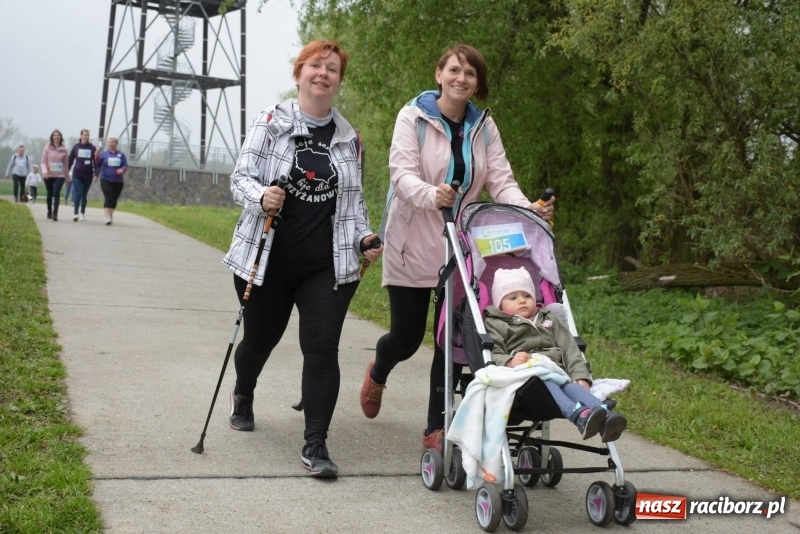 Zdjęcie w galerii na portalu naszraciborz.pl: Biegli i maszerowali, by pomóc Zosi [FOTO] wiadomości z regionu
