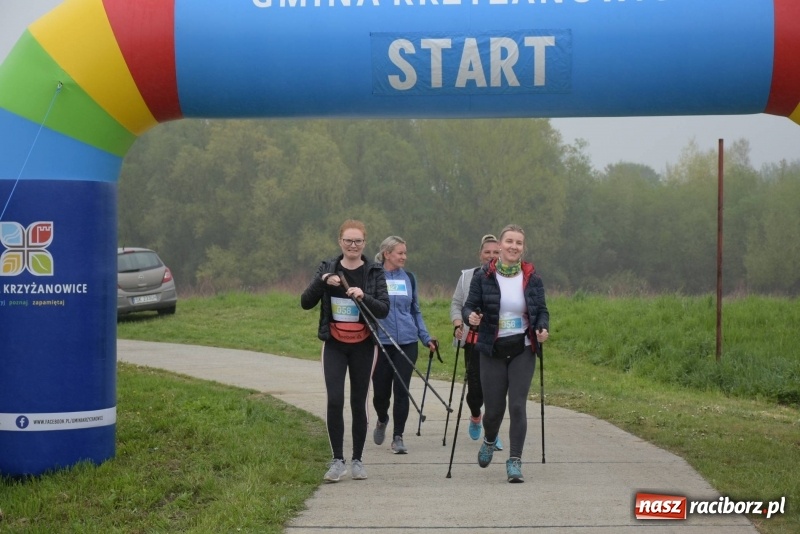 Zdjęcie w galerii na portalu naszraciborz.pl: Biegli i maszerowali, by pomóc Zosi [FOTO] wiadomości z regionu