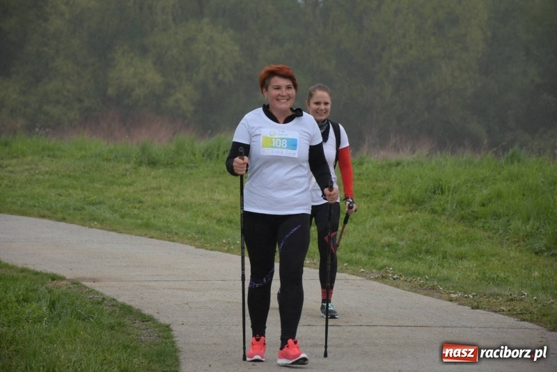 Zdjęcie w galerii na portalu naszraciborz.pl: Biegli i maszerowali, by pomóc Zosi [FOTO] wiadomości z regionu