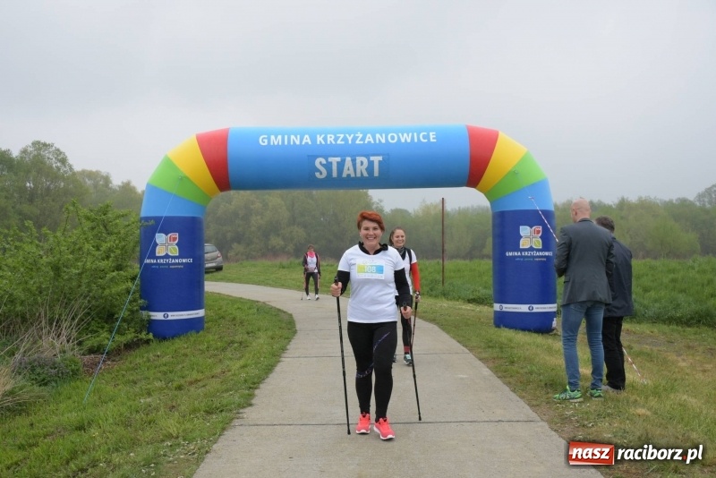 Zdjęcie w galerii na portalu naszraciborz.pl: Biegli i maszerowali, by pomóc Zosi [FOTO] wiadomości z regionu