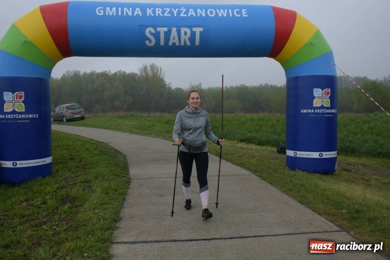 Zdjęcie w galerii na portalu naszraciborz.pl: Biegli i maszerowali, by pomóc Zosi [FOTO] wiadomości z regionu