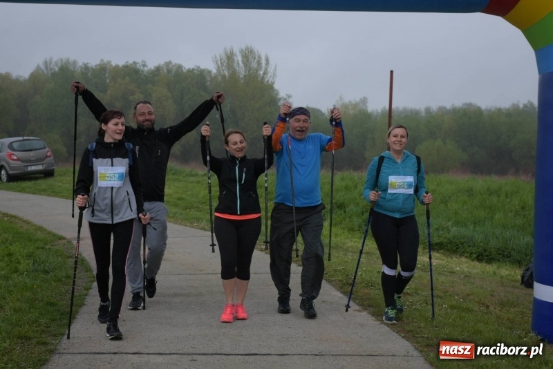 Zdjęcie w galerii na portalu naszraciborz.pl: Biegli i maszerowali, by pomóc Zosi [FOTO] wiadomości z regionu