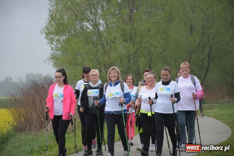 Zdjęcie w galerii na portalu naszraciborz.pl: Biegli i maszerowali, by pomóc Zosi [FOTO] wiadomości z regionu