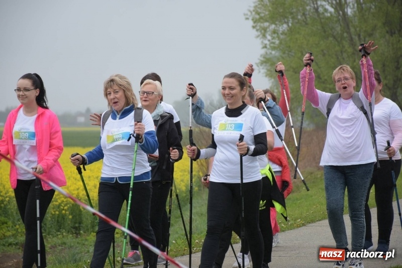 Zdjęcie w galerii na portalu naszraciborz.pl: Biegli i maszerowali, by pomóc Zosi [FOTO] wiadomości z regionu