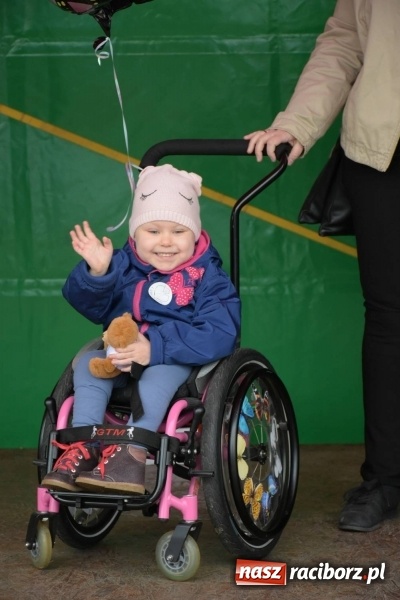 Zdjęcie w galerii na portalu naszraciborz.pl: Biegli i maszerowali, by pomóc Zosi [FOTO] wiadomości z regionu