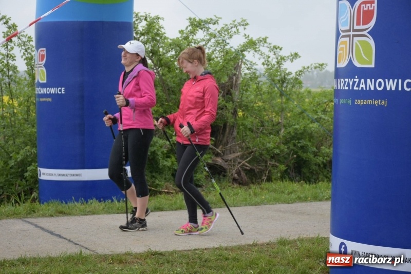 Zdjęcie w galerii na portalu naszraciborz.pl: Biegli i maszerowali, by pomóc Zosi [FOTO] wiadomości z regionu