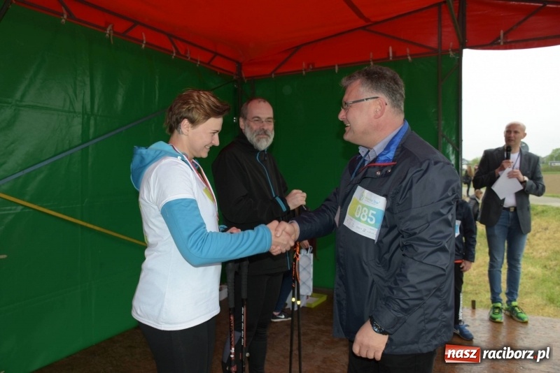 Zdjęcie w galerii na portalu naszraciborz.pl: Biegli i maszerowali, by pomóc Zosi [FOTO] wiadomości z regionu