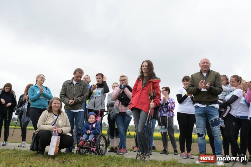 Zdjęcie w galerii na portalu naszraciborz.pl: Biegli i maszerowali, by pomóc Zosi [FOTO] wiadomości z regionu