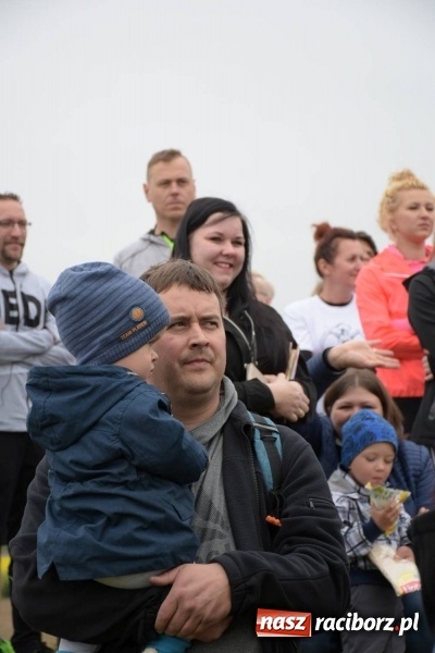 Zdjęcie w galerii na portalu naszraciborz.pl: Biegli i maszerowali, by pomóc Zosi [FOTO] wiadomości z regionu