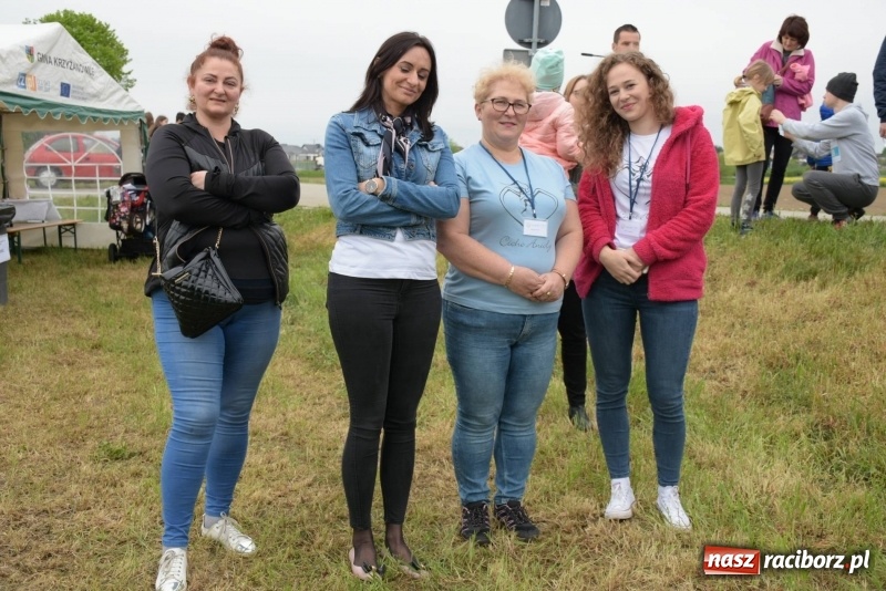 Zdjęcie w galerii na portalu naszraciborz.pl: Biegli i maszerowali, by pomóc Zosi [FOTO] wiadomości z regionu