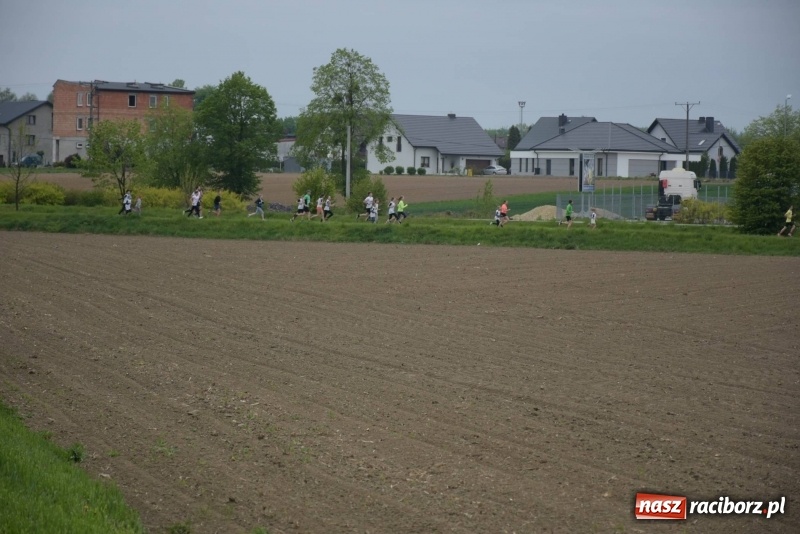Zdjęcie w galerii na portalu naszraciborz.pl: Biegli i maszerowali, by pomóc Zosi [FOTO] wiadomości z regionu