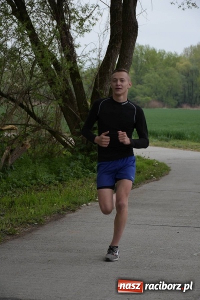 Zdjęcie w galerii na portalu naszraciborz.pl: Biegli i maszerowali, by pomóc Zosi [FOTO] wiadomości z regionu