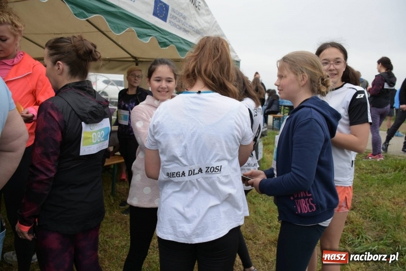 Zdjęcie w galerii na portalu naszraciborz.pl: Biegli i maszerowali, by pomóc Zosi [FOTO] wiadomości z regionu