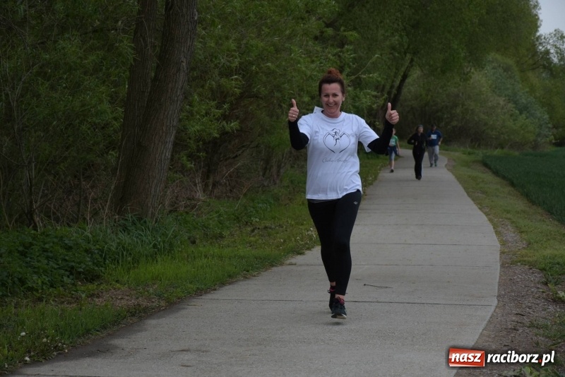 Zdjęcie w galerii na portalu naszraciborz.pl: Biegli i maszerowali, by pomóc Zosi [FOTO] wiadomości z regionu
