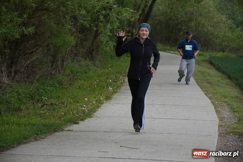 Zdjęcie w galerii na portalu naszraciborz.pl: Biegli i maszerowali, by pomóc Zosi [FOTO] wiadomości z regionu