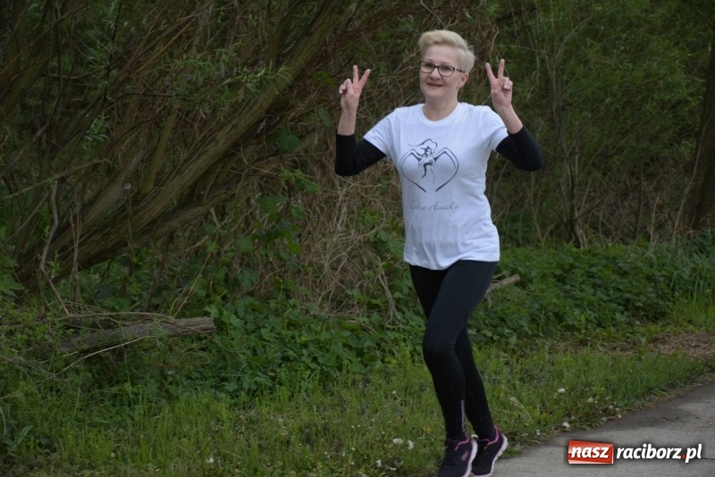 Zdjęcie w galerii na portalu naszraciborz.pl: Biegli i maszerowali, by pomóc Zosi [FOTO] wiadomości z regionu