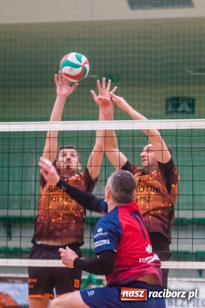 Zdjęcie w galerii na portalu naszraciborz.pl: RLPS: Przebudzenie Lunatyków. Leśna Perła zdetronizowana! [FOTO] wiadomości z regionu