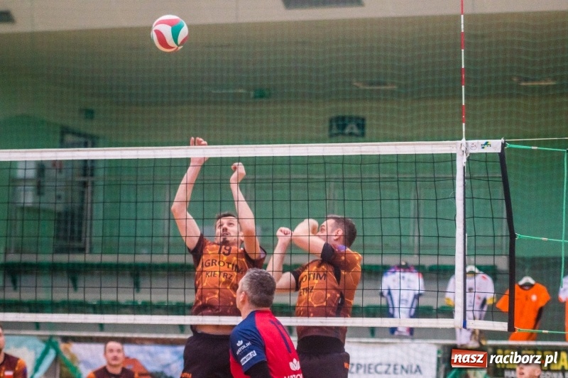 Zdjęcie w galerii na portalu naszraciborz.pl: RLPS: Przebudzenie Lunatyków. Leśna Perła zdetronizowana! [FOTO] wiadomości z regionu