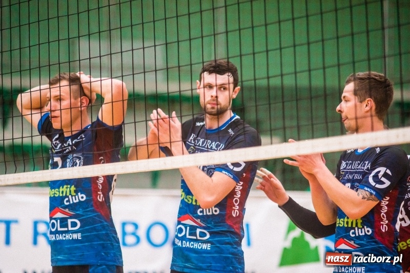 Zdjęcie w galerii na portalu naszraciborz.pl: RLPS: Przebudzenie Lunatyków. Leśna Perła zdetronizowana! [FOTO] wiadomości z regionu