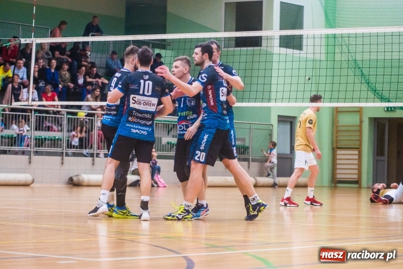 Zdjęcie w galerii na portalu naszraciborz.pl: RLPS: Przebudzenie Lunatyków. Leśna Perła zdetronizowana! [FOTO] wiadomości z regionu