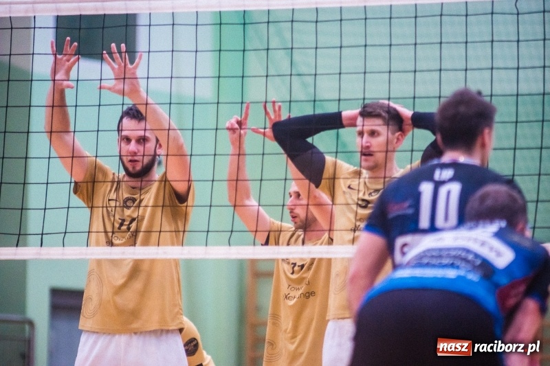 Zdjęcie w galerii na portalu naszraciborz.pl: RLPS: Przebudzenie Lunatyków. Leśna Perła zdetronizowana! [FOTO] wiadomości z regionu