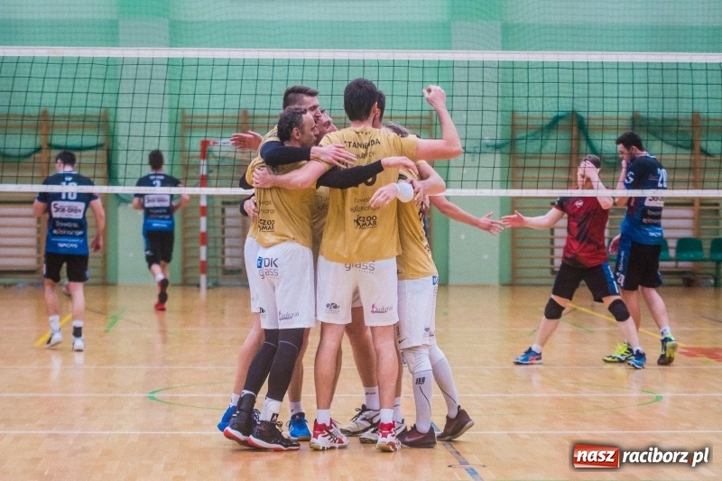 Zdjęcie w galerii na portalu naszraciborz.pl: RLPS: Przebudzenie Lunatyków. Leśna Perła zdetronizowana! [FOTO] wiadomości z regionu