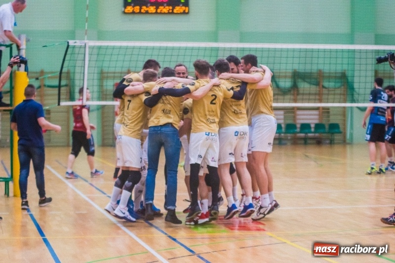 Zdjęcie w galerii na portalu naszraciborz.pl: RLPS: Przebudzenie Lunatyków. Leśna Perła zdetronizowana! [FOTO] wiadomości z regionu