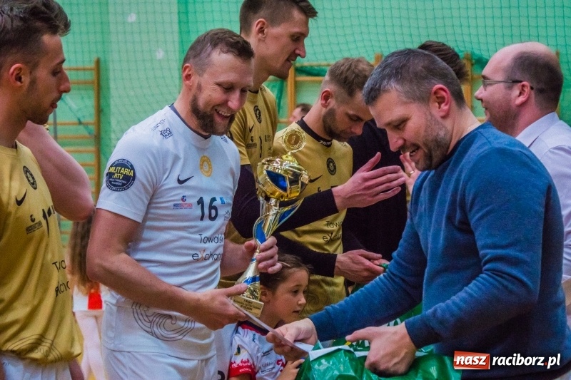 Zdjęcie w galerii na portalu naszraciborz.pl: RLPS: Przebudzenie Lunatyków. Leśna Perła zdetronizowana! [FOTO] wiadomości z regionu